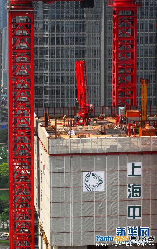 上海中心大厦建造者图片