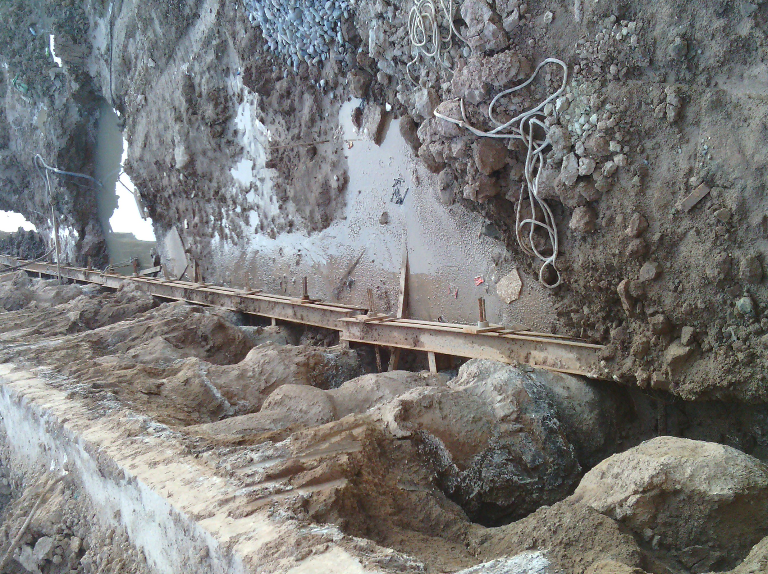 工地锚杆及锚索施工图片